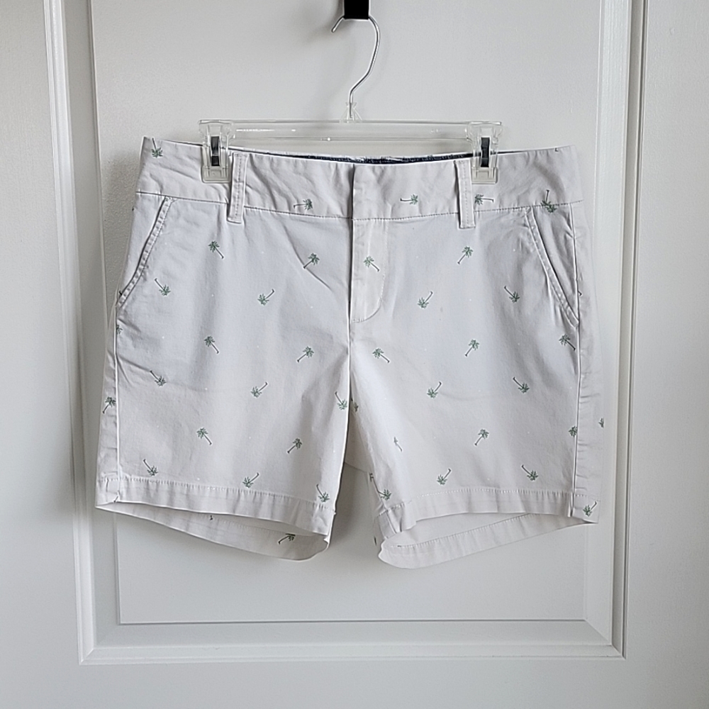 ❄️ ✅️ G.H. Bass & Co. Khaki Shorts